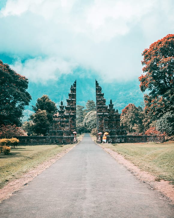 bali monument